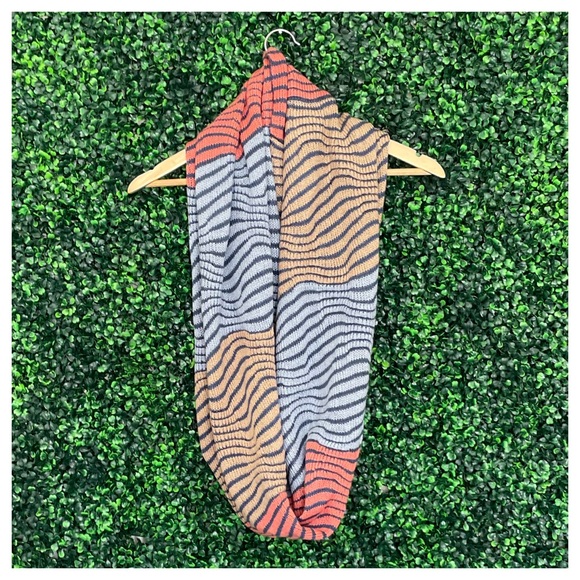 BCBGeneration Loop Scarf - Picture 4 of 8